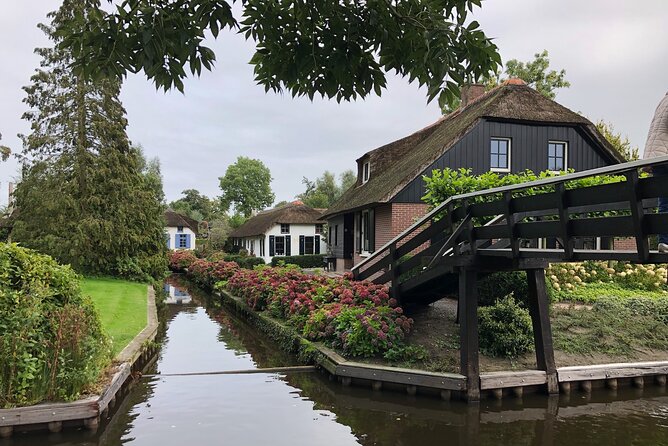 Giethoorn, Private Boat Tour & Exploring the North Netherlands - Should you book this Giethoorn and Hasselt private tour?
