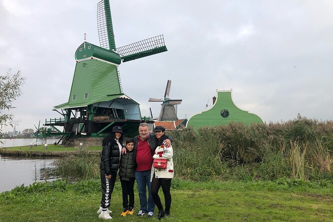 Giethoorn, Private Boat Tour & Zaanse Schans Windmills - Your guide (Steven): why the experience feels calm instead of rushed