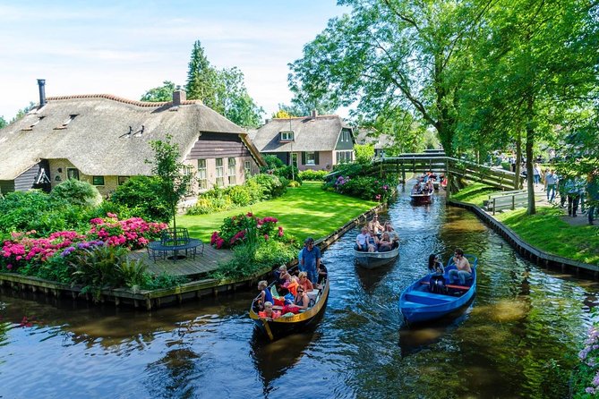 Giethoorn Private Tour & Boat Trip - Why Giethoorn Works So Well as an Amsterdam Day Trip