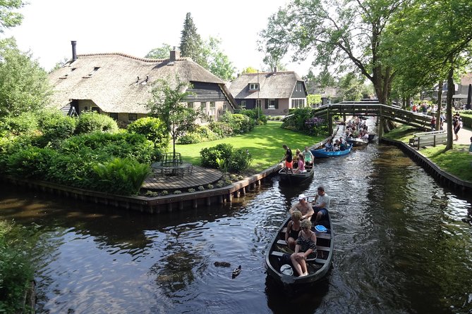 Giethoorn, Zaandam & Zaanse Schans Day Tour w/ Small Boat Ride - Time, crowds, and how to avoid the day feeling rushed