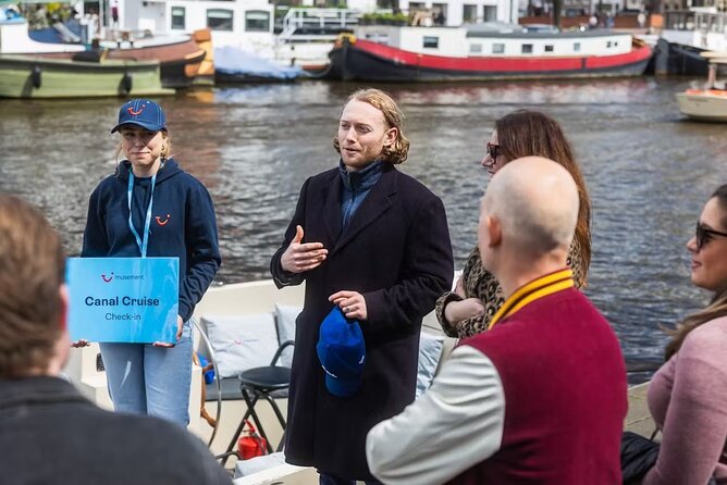 Highlights and Local Insights Canal Cruise Tour in Amsterdam - Why this electric canal cruise works so well in Amsterdam