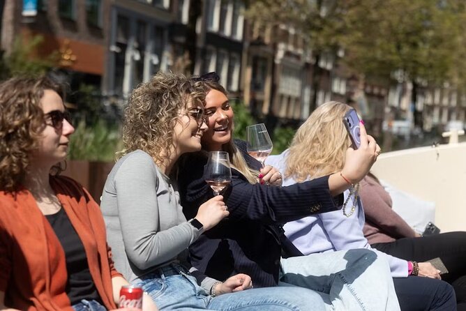 Highlights and Local Insights Canal Cruise Tour in Amsterdam - Price and value: what about $25.83 gets you