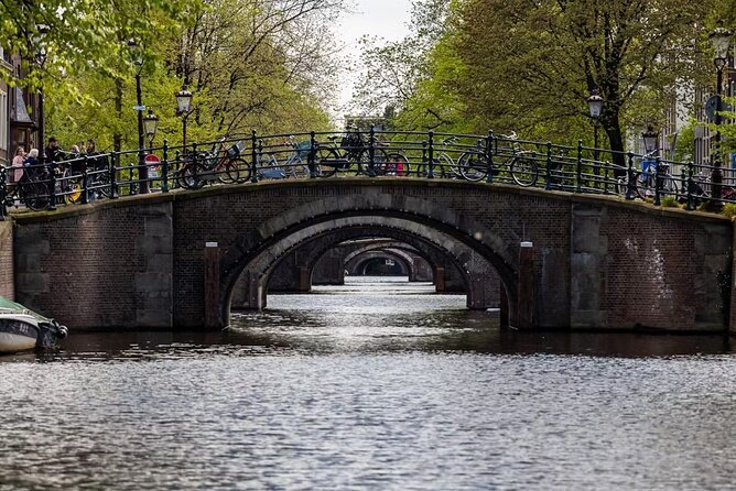 Highlights and Local Insights Canal Cruise Tour in Amsterdam - Meeting at Oudezijds Voorburgwal: easy to find, easy to miss