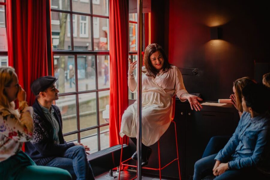 Humans of Amsterdam - Small group cultural walking tour - Who should book—and who should choose something else