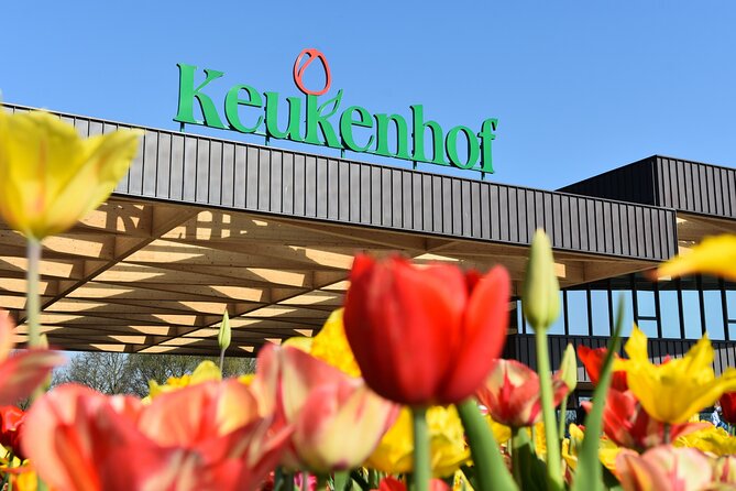 Keukenhof, Flower Fields, Volendam and Zaanse Schans Small-Group Tour - The Lisse photo stop: where flower carpets meet quick timing