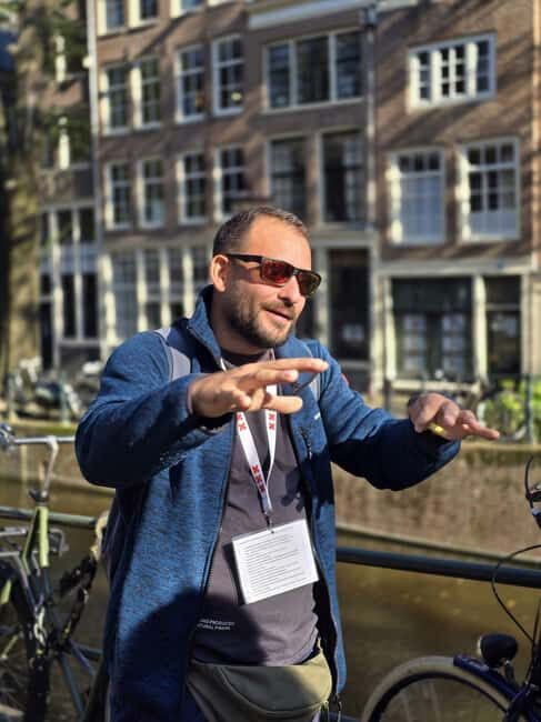 Liberal Amsterdam: Small-Group Walking Tour & Anne Frank VR - Zuiderkerk, Nieuwmarkt, and Waag: finishing in real city life