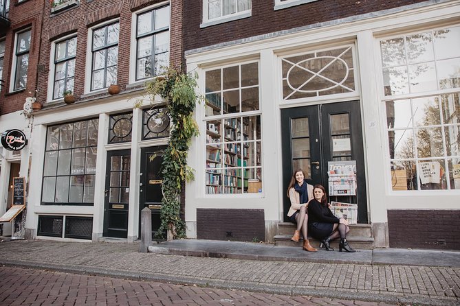 Memories for life - Photo shoots in Amsterdam with a professional photographer - Laura’s Approach: Comfort, Pacing, and Golden Hour Timing