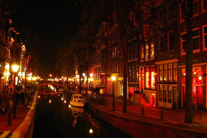 MUST DO: Amsterdam's Red Light District tour with a local - Where you start and how the 2 hours flow