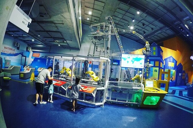 Nemo Science Museum Admission - NEMO’s hands-on setup: why it works for kids and adults