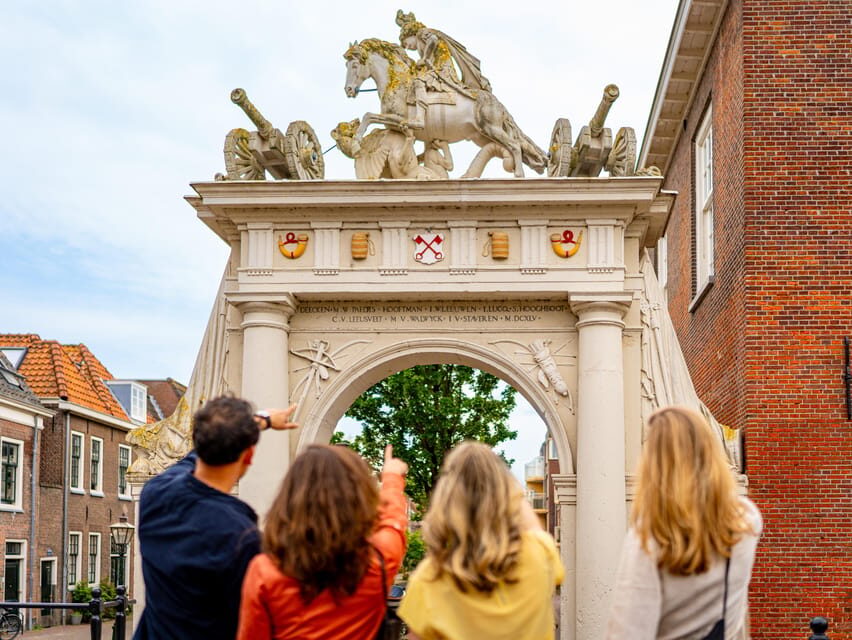 Outside Escape Amsterdam with your friend(s) and have fun! - Where it fits best in an Amsterdam itinerary