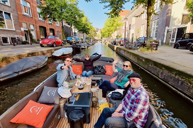 Private 90 Minute Amsterdam Canal Belt Exploration Cruise - Seven Bridges Canal and the Skinny Bridge: The Photo Moments That Feel Special