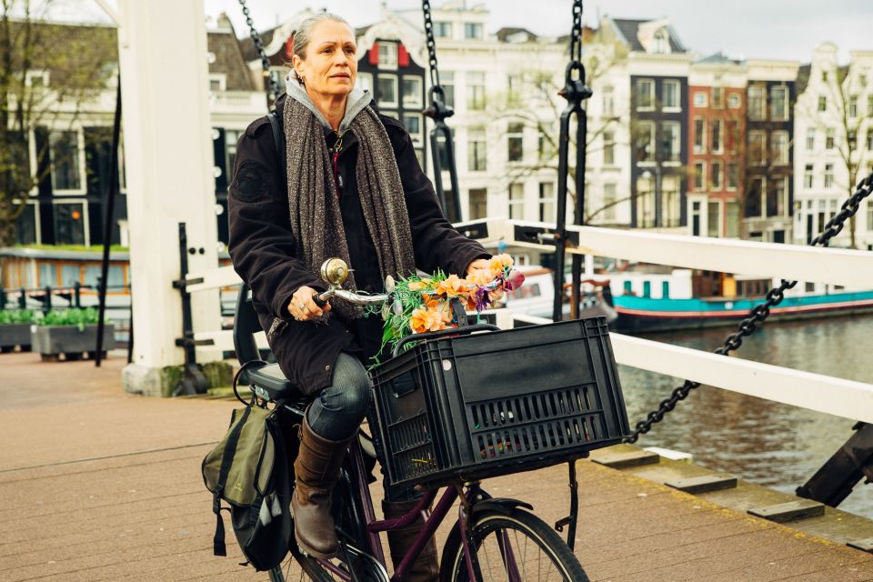 Private Amsterdam Bike Tour with a Local - Entering Amsterdam by Bike Lanes (and Why It Works)