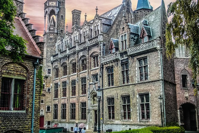 Private day trip to Bruges from Amsterdam - How the guide helps you maximize Bruges time