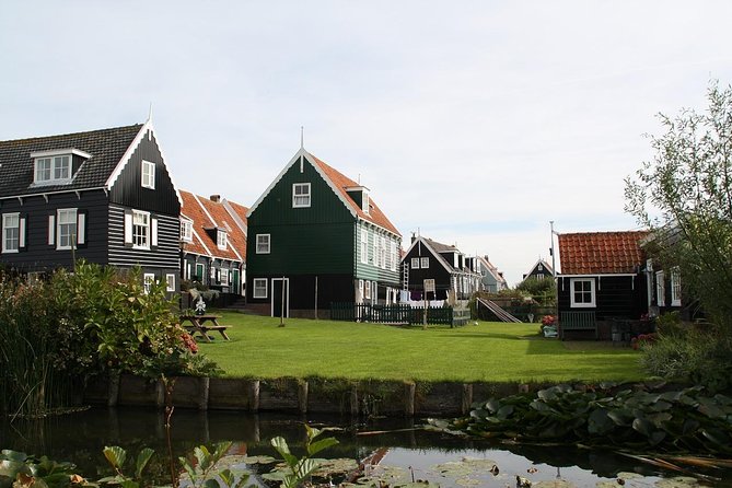 Private Day Trip to Zaanse Schans, Volendam & Marken from Amsterdam - Weather, tulips, and timing: how to avoid the common disappointment