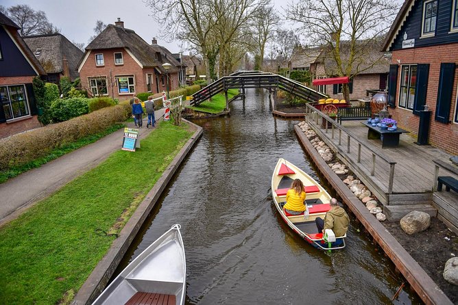 Private Daytrip Giethoorn and Windmills of Zaanse Schans from Amsterdam - Transport, Timing, and Weather: How to Pack for a Dutch Full Day