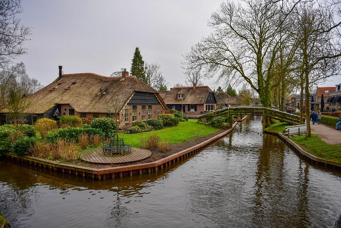 Private Daytrip Giethoorn and Windmills of Zaanse Schans from Amsterdam - Should You Book This Private Giethoorn and Zaanse Schans Daytrip?