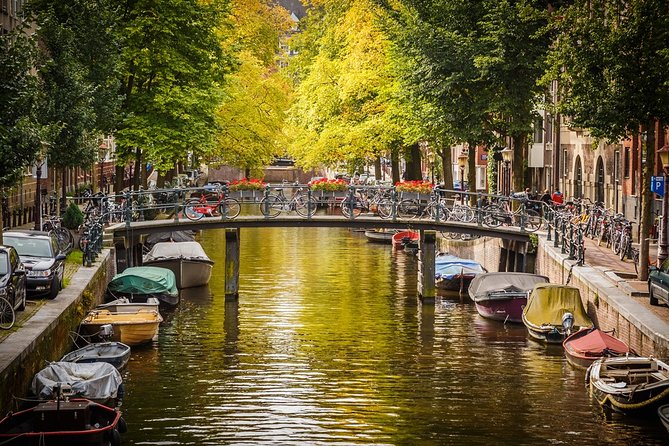 Private departure transfer from Amsterdam to Schiphol Airport (AMS) - Amsterdam to Schiphol Without the Transport Headache