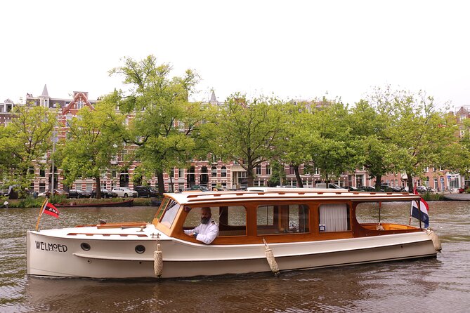 Private Guided Historic Amsterdam Canal Cruise in a Salon Boat - Two hours, big coverage: when this cruise is the best use of your time