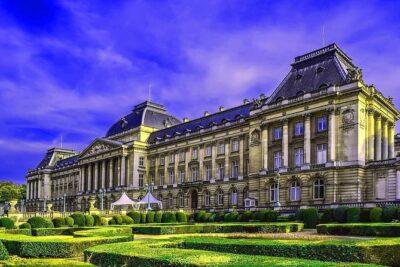 Private Sightseeing tour to Antwerp and Brussels from Amsterdam - Getting There in a Mercedes: Comfort That Keeps Your Day on Track