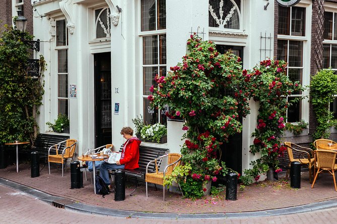 Private Tour: Amsterdam's Best Local Hotspots - Lesser-known canals and the art of noticing what’s off the main route