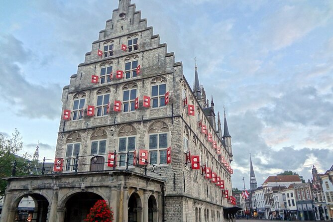 Private Tour to Kinderdijk and Delft / Leiden / Hague / Gouda - Private Transportation: The Car Experience (and the one snag)