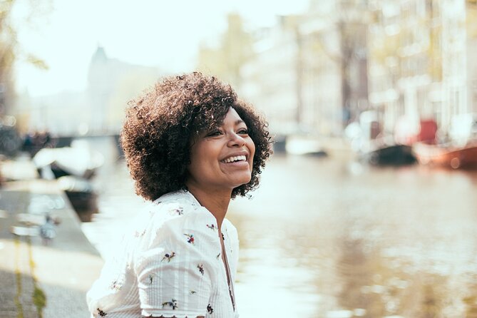Professional Tinder Photo Session in Amsterdam - Why a Dating Photo Session Beats Another Selfie in Amsterdam