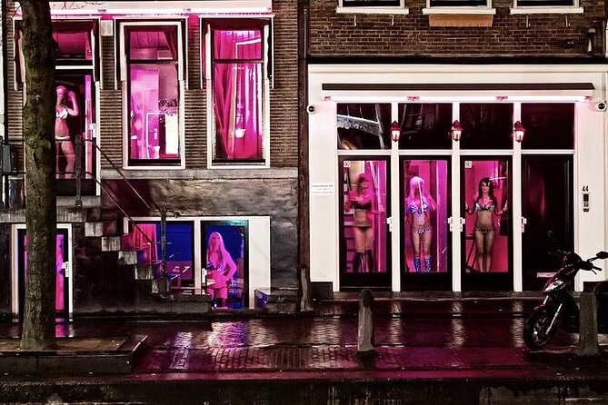 Red Light District Primetime Private Tour for 18+ Only - What you’re paying for: $118.96 and the value of a private guide