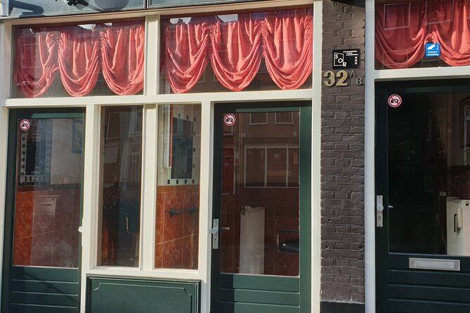 Red Light District Tour by Locals, Small Group (approx 4) - Your guide’s tone: professionalism, humor, and respect