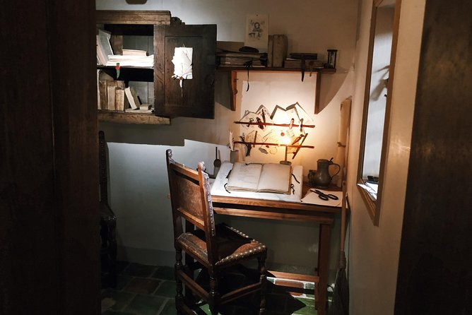 Rembrandt House & Neighborhood Exclusive Guided Walking Tour - Key Takeaways Before You Go