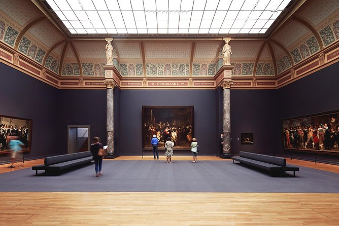 Rijksmuseum guided tour without queues, in Spanish or English. - Small group size (15 max): what that means for your experience