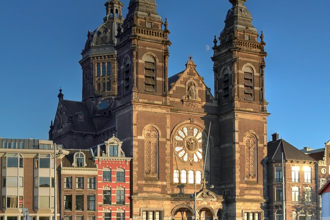 Self-Guided Audio Tour of The Red Light District - Who this audio tour suits best