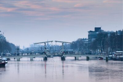 Self-guided city walking tour in Amsterdam - How SmartWalk works (and why the setup matters)