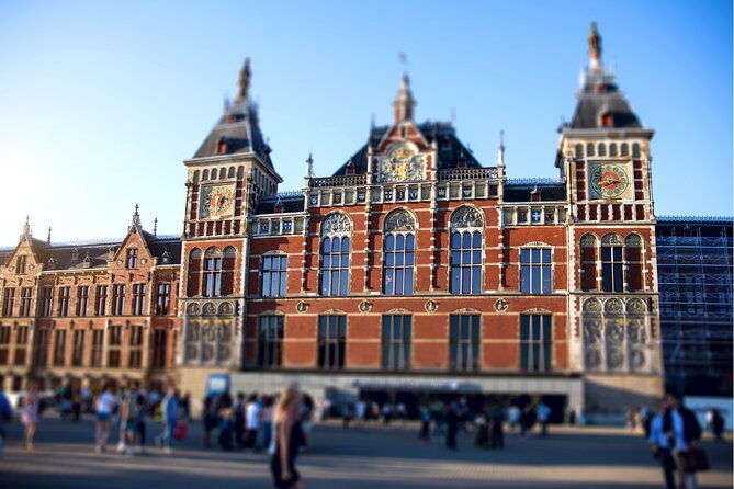 Self-guided city walking tour in Amsterdam - Should you book SmartWalk in Amsterdam?
