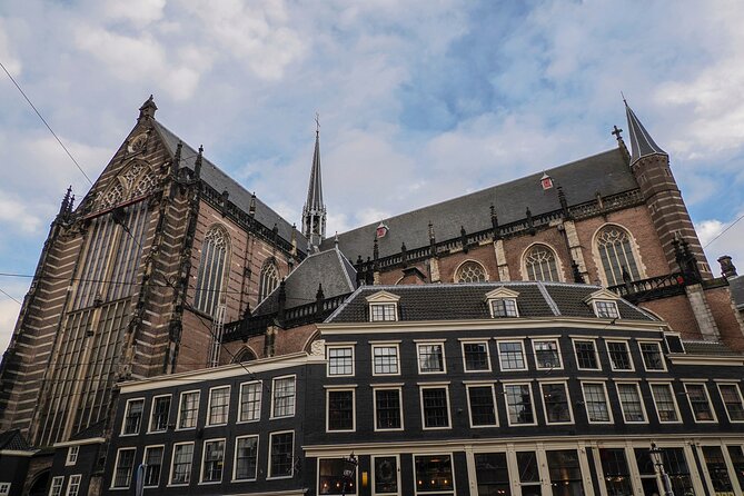 Skip-the-line Royal Palace of Amsterdam Private Guided Tour - Nieuwe Kerk: timed entry for the exhibit, plus the church’s role in public life
