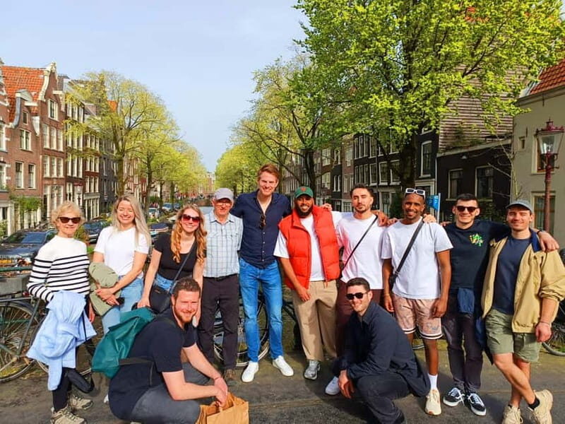 Skipping Lines & Sipping Beers: A History Tour of Amsterdam - Timing, meeting points, and what to bring