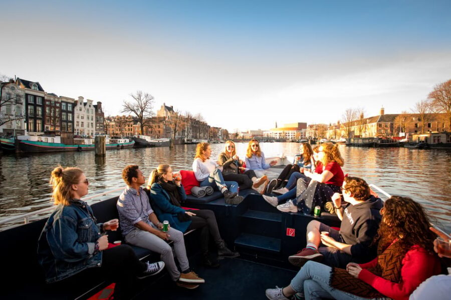 Small-Group Walking Tour with Amsterdam Canal Cruise - Timing, walking comfort, and group size (the real-world stuff)