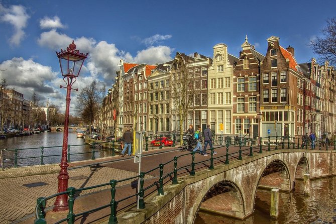 Taxi from a hotel in Amsterdam to the cruise port in Amsterdam - The Driver: Professional Meet-and-Greet Plus Real-World Amsterdam Skills