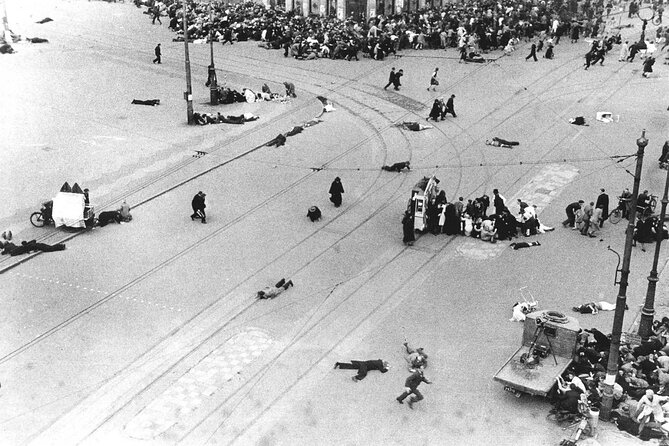 The Anne Frank Tour (Jewish Neighborhood & Amsterdam during WWII) - A 2-hour Anne Frank walk that keeps the focus on Amsterdam