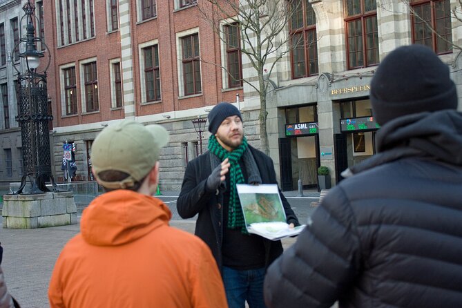 The Anne Frank Tour (Jewish Neighborhood & Amsterdam during WWII) - Guides and storytelling style: why people rate it so highly