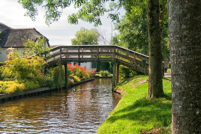 Tour to Giethoorn and Keukenhof Tulip Fields from Amsterdam - Price and value: why $567.14 can feel fair here