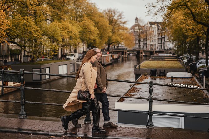 Vacation Photoshoot & Tour in Amsterdam - What you get after the walk: the gallery, retouching, and timing