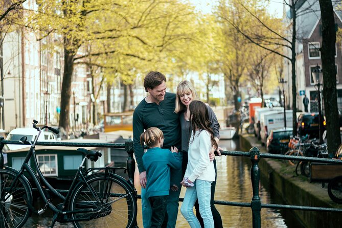 Vacation Photoshoot & Tour in Amsterdam - Optional hair and makeup (and when it’s worth the extra cost)
