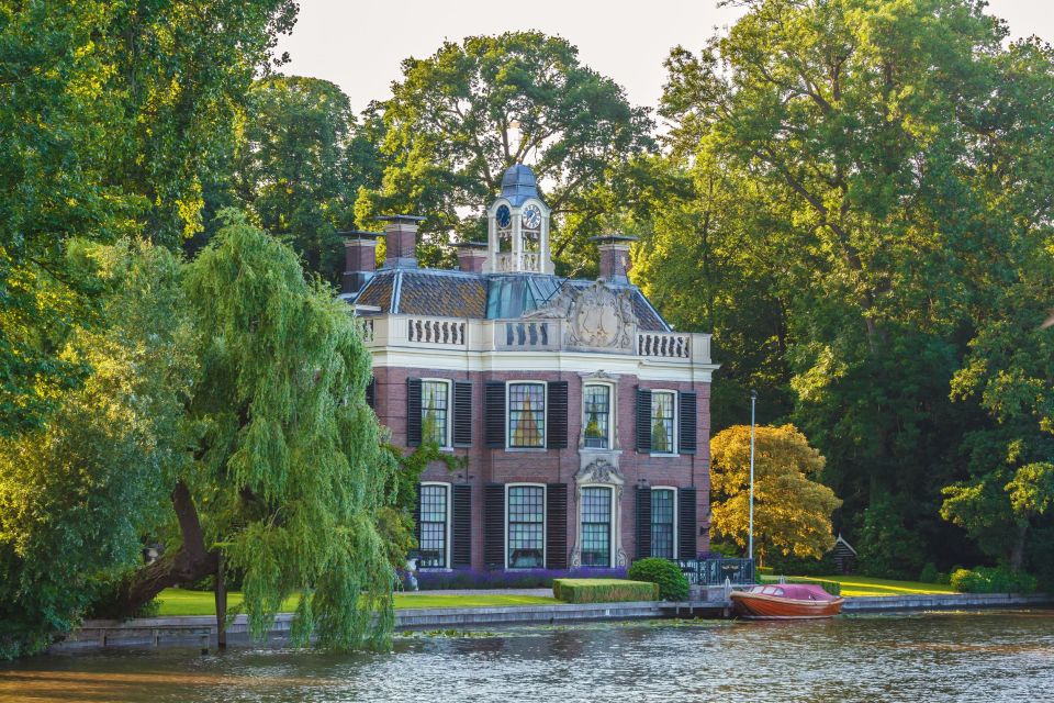Vecht River: Full-day Cruise with Lunch - The Vecht River in Utrecht Province: why this cruise feels different