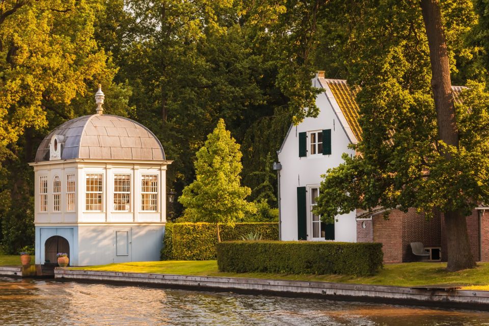 Vecht River: Full-day Cruise with Lunch - The 3-course lunch by the water: what you get for your meal hour
