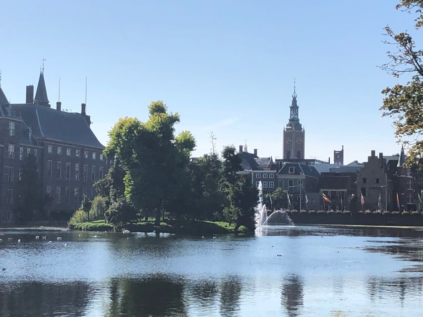 Visit the Girl with the Pearl Earring, The Hague & Delft - Mauritshuis: the Girl with the Pearl Earring and the Dutch masters that surround it