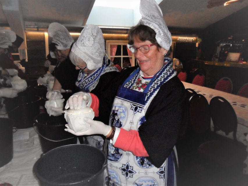 Volendam: 2.5-Hour Cheesemaking Workshop & Clog Making Tour - Getting there: meeting point and simple Amsterdam routing