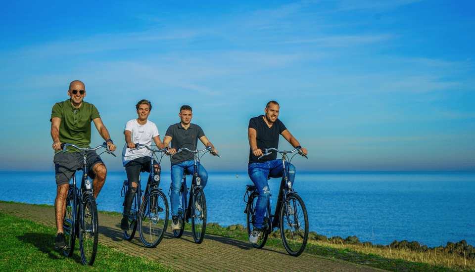 Volendam: Bike Rental including Highlights-Routes - Key highlights to look for on your ride