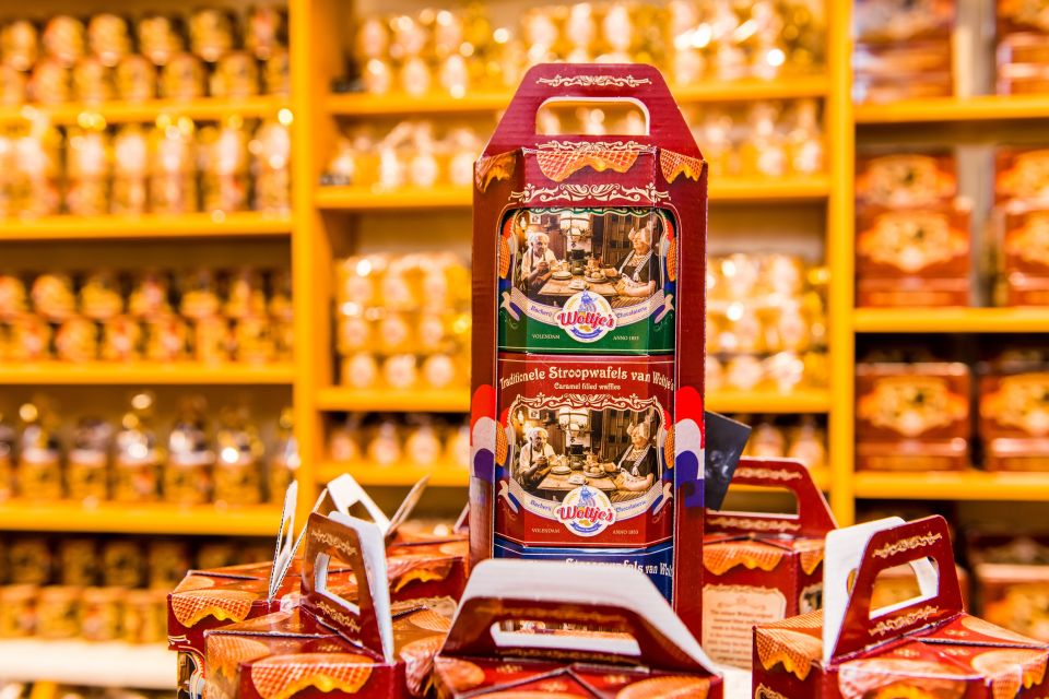 Volendam: Stroopwafel Experience with Tasting - What you’ll learn about stroopwafel origins and method