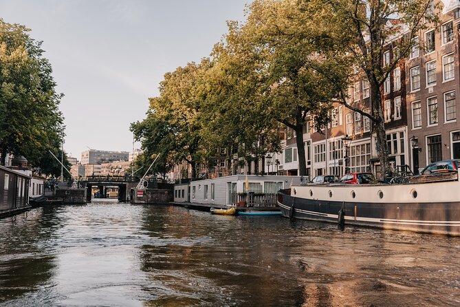 Winter Canal Cruise in Amsterdam - Value check: is an $81 winter canal cruise a fair deal?