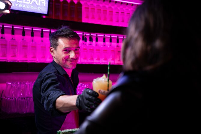 Xtracold Icebar Amsterdam, 3 Drinks Included - Ice Sculptures and Photo Time Without Dropping Your Fingers